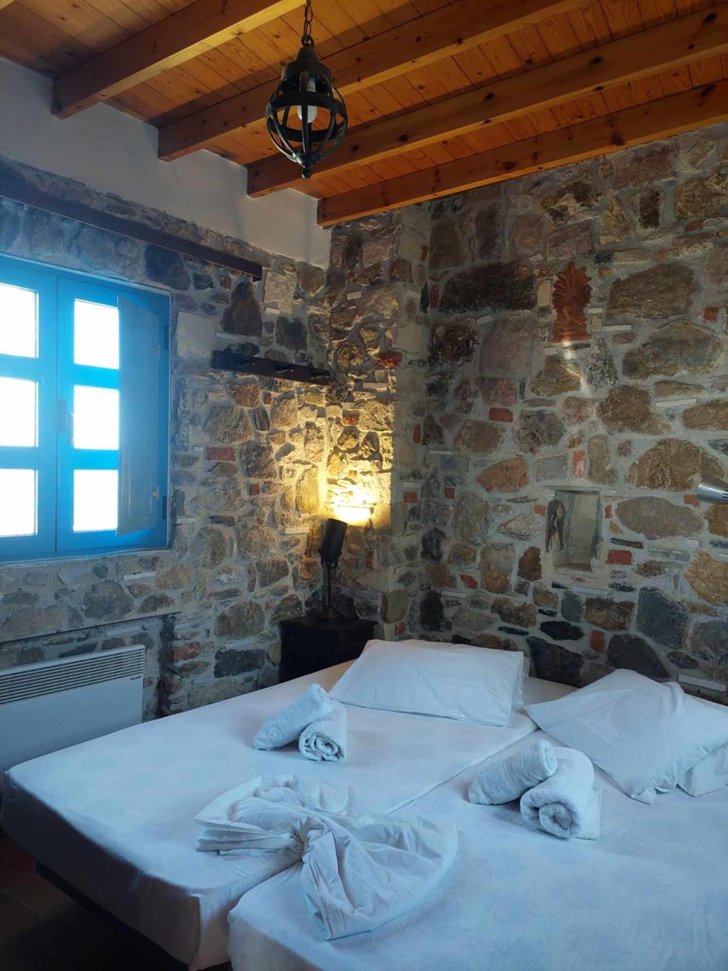 Seaview Villa Asfendiou Exterior photo